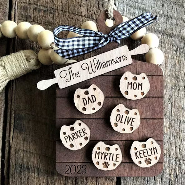 Cookie Board Christmas Ornament，Family Cookie Ornament, Personalized Wooden Family Names Ornament