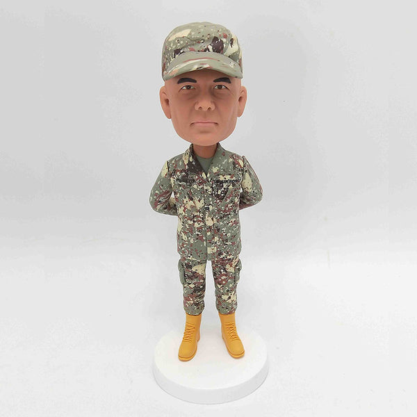 Customized golf bobblehead, personalized golf gift for him