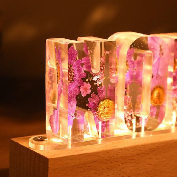 Personalized color letter dried flower resin name lamp, Custom real flower color night light