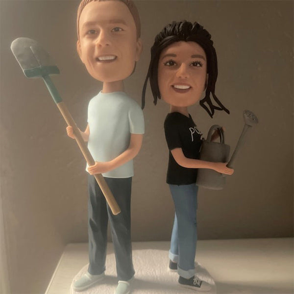 Custom couple bobblehead, bobblehead couple,bobblehead wedding cake topper, wedding gifts with dog/cat(pets)