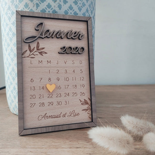 Personalized Couple Wooden Calendar Date Photo Frame - Meeting Anniversary, Wedding - Wedding Gift