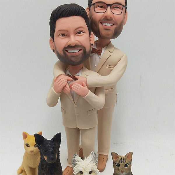 Custom couple bobblehead, bobblehead couple,bobblehead wedding cake topper, wedding gifts with dog/cat(pets)