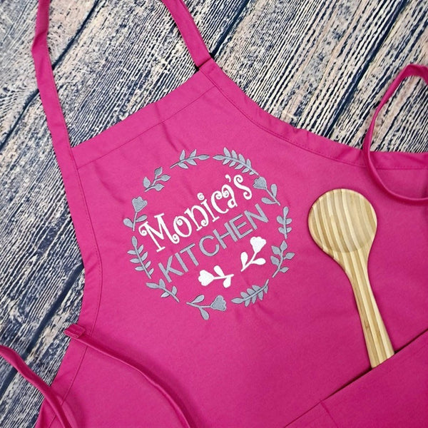 Customizable embroidered apron Personalized name