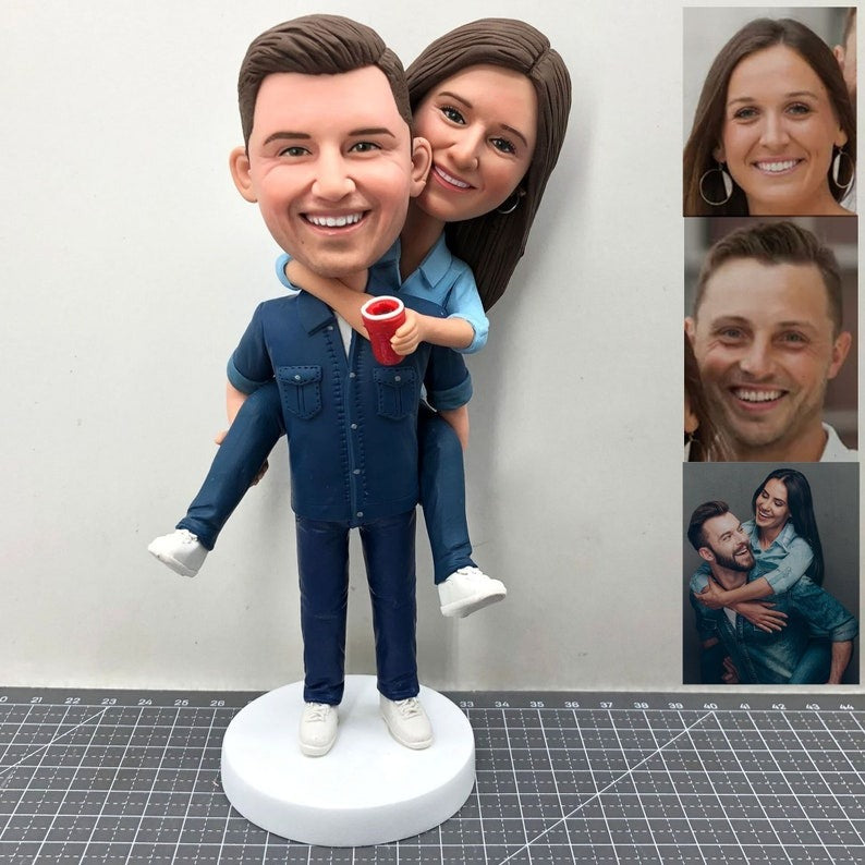 Custom couple bobblehead, bobblehead couple,bobblehead wedding cake topper, wedding gifts with dog/cat(pets)