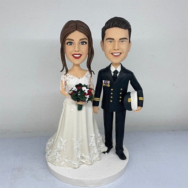 Custom couple bobblehead, bobblehead couple,bobblehead wedding cake topper, wedding gifts with dog/cat(pets)