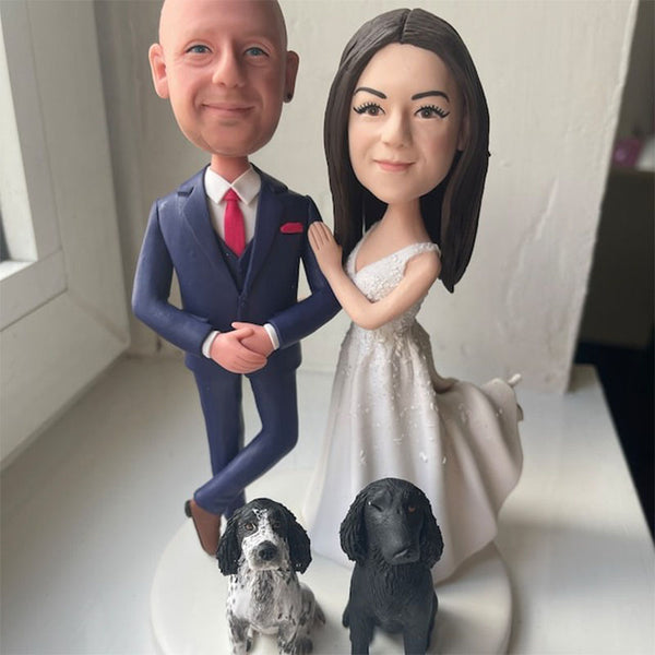 Custom couple bobblehead, bobblehead couple,bobblehead wedding cake topper, wedding gifts with dog/cat(pets)