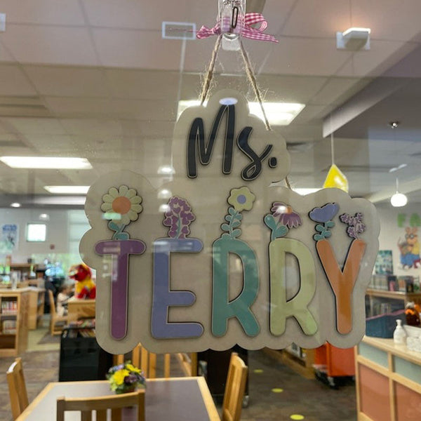 Personalized Teacher Name Sign